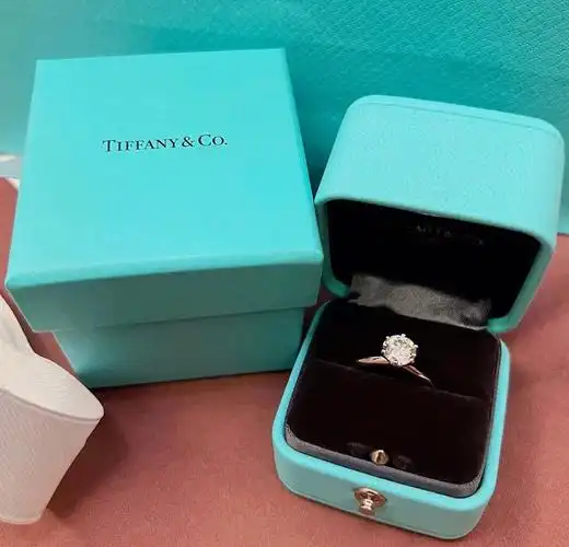 tiffany经典六爪钻戒百世经典永不过时