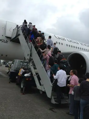 还没坐过飞机,第一次坐飞机什么感受?