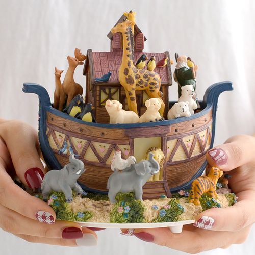 儿童音乐盒旋转木马诺亚方舟动物世界八音盒送女男生小孩生日礼物