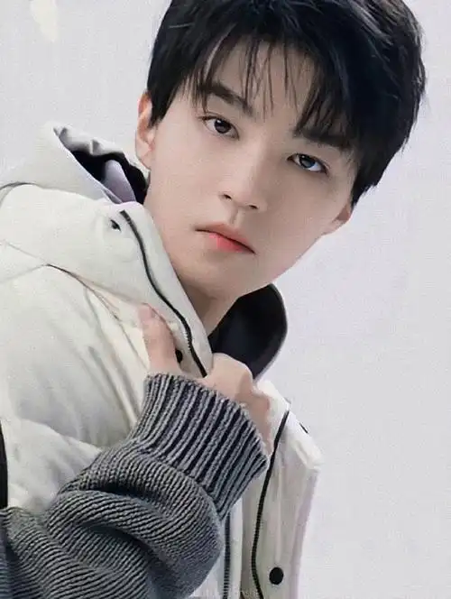 王俊凯2021一往无前