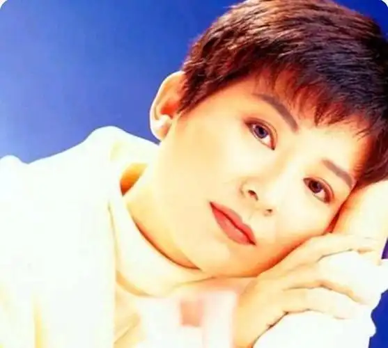 被称为玉女歌手陈淑桦,在事业如日中天时,选择了退出歌坛,很多人都不