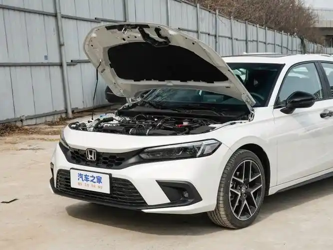 东风本田 思域 2023款 hatchback 240turbo 手动极劲版