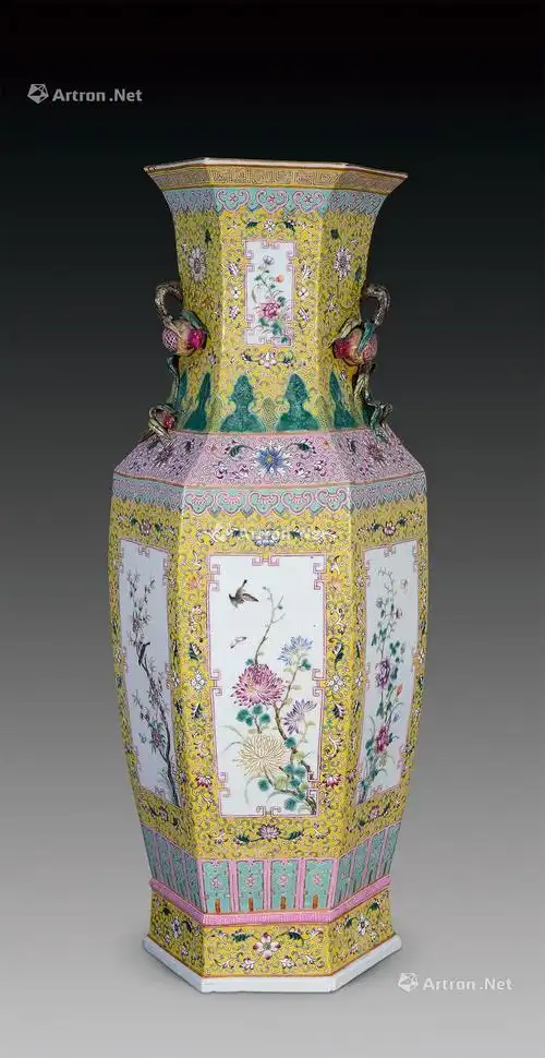 【清 粉彩开光花鸟纹六方瓶】拍卖品_图片_价格_鉴赏_清代粉彩瓷器