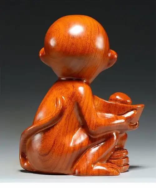 太吉良木花梨木猴子雕刻摆件十二生肖猴木头猴属猴家居客厅装饰工艺品