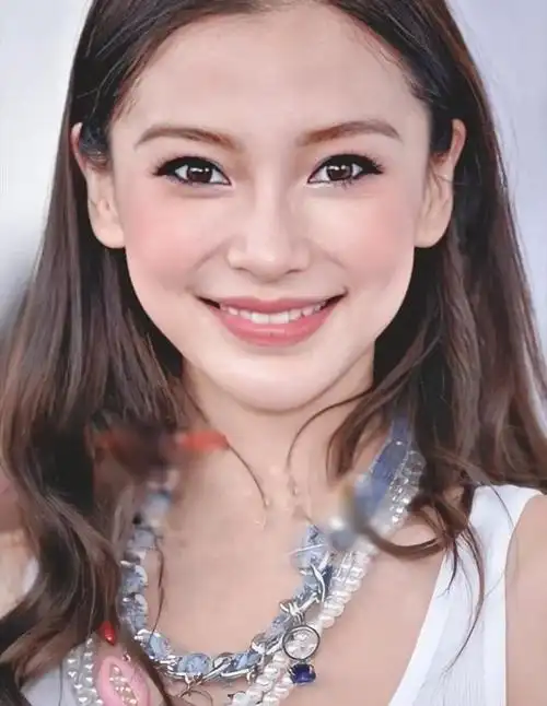 别再追求"樱桃小嘴"了,真正受欢迎的女生,都是这类"嘴唇"!