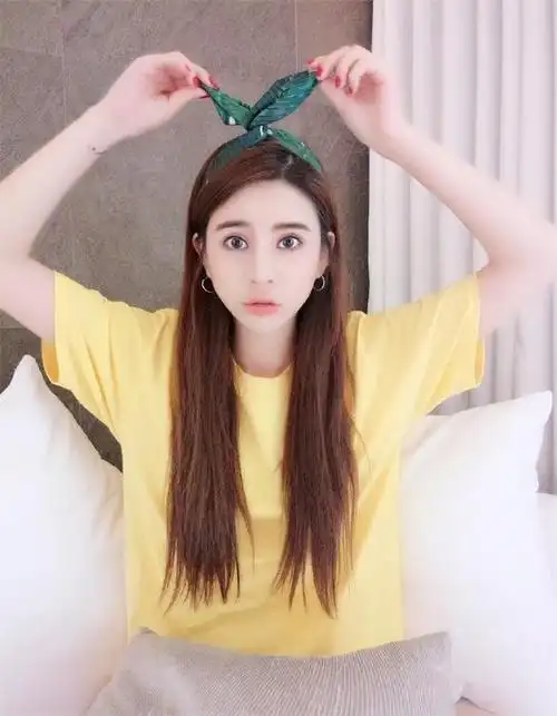 金宝儿是yy直播御风公会旗下的一名主播,也曾是人气主播阿哲的徒弟