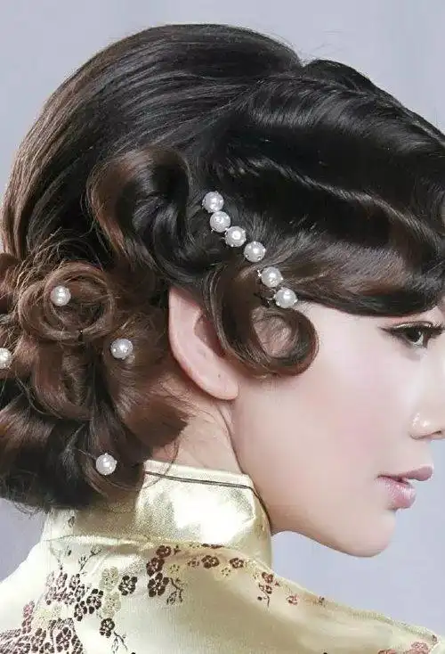 老上海夜总会女生卷发打造