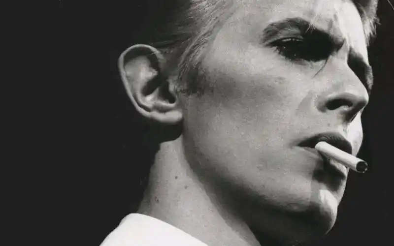 david bowie – "heroes" – live at earls court - 1978