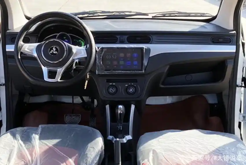 鸿日s1低速电动车评测:搭载5000w电机,可坐5人,续航200公里