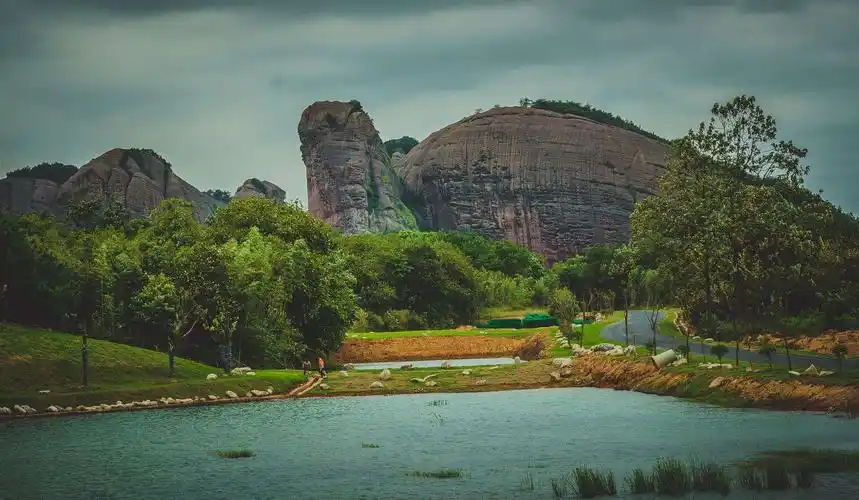 我的家乡有一处神奇美丽的地方——龟峰,江西的骄傲,弋阳县的勋章