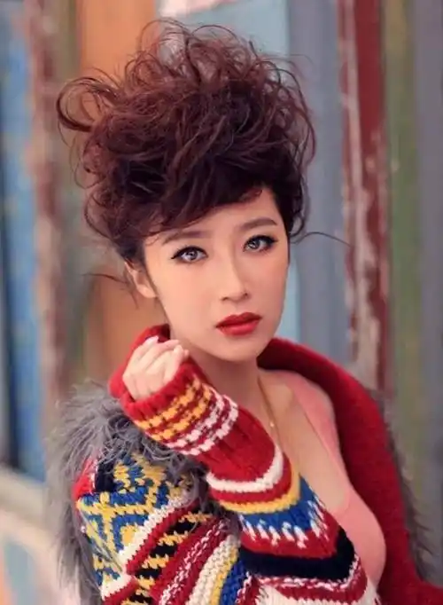 你喜欢这位青年演员赵子惠吗?#一发入魂的罪案剧#返回搜狐,查看更多