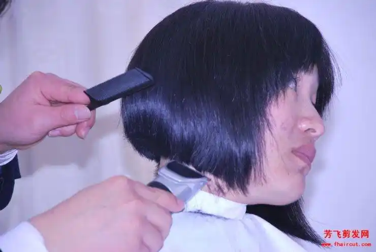 发质很好的长发女孩剪bob(52)