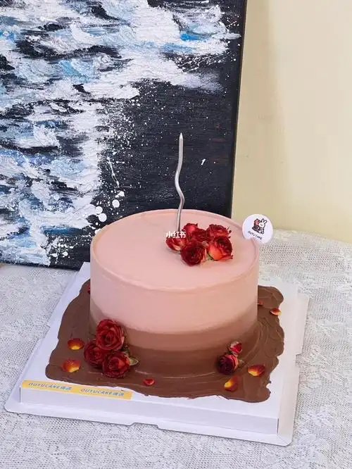 巧克力泡泡的浪漫鲜花蛋糕女生日蛋糕节简约