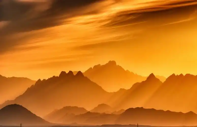 怎样拍好光芒四射的霞光