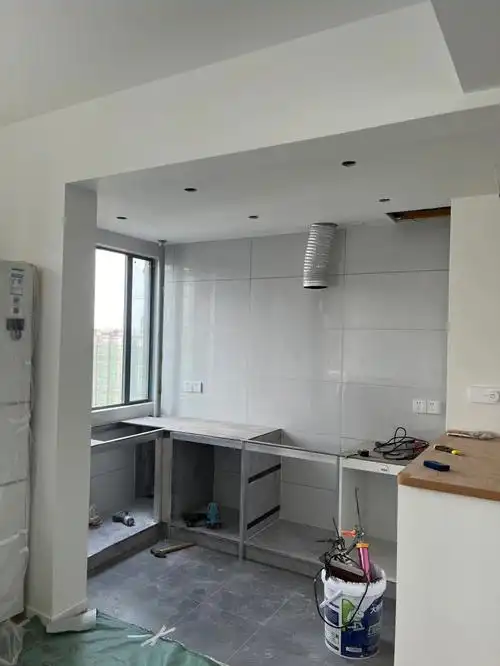 现场打瓷砖橱柜流程图解