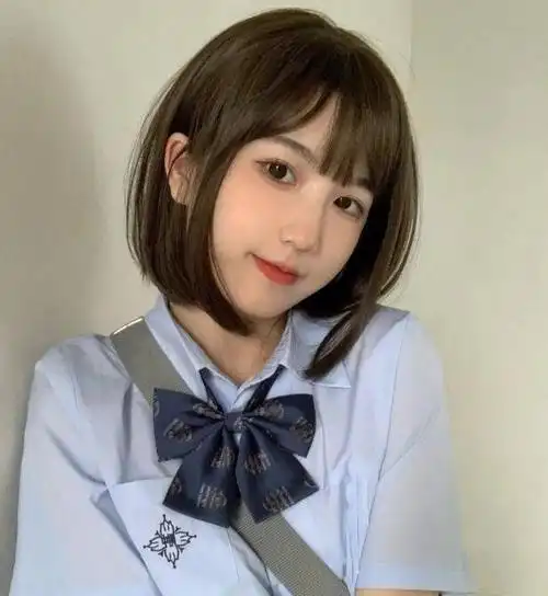 女学生头发型图片清新减龄元气满满