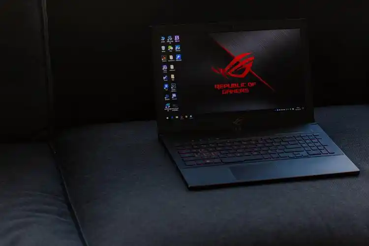 这是你梦寐以求的,rog 冰刃新锐版 gm501 游戏本