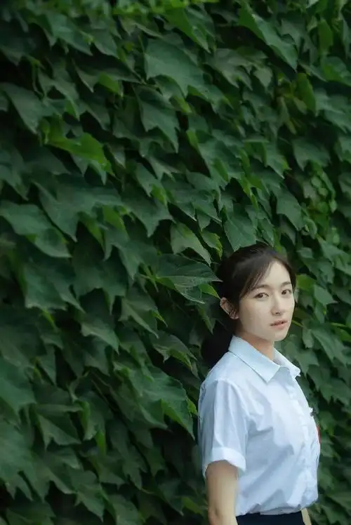 上游时尚|最美北大校花?周也才是初恋脸范本啊!