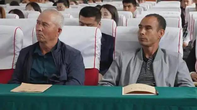 柯坪县举办青壮年农牧民国家通用语言文字夜校专任教师现场培训