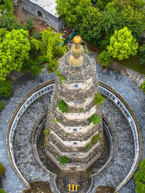 荆州万寿宝塔全国仅有的地下宝塔