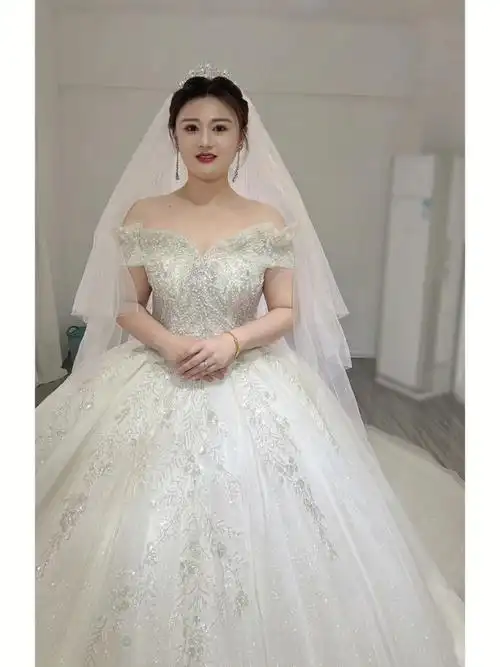 枣庄跟妆试妆花絮胖mm婚纱