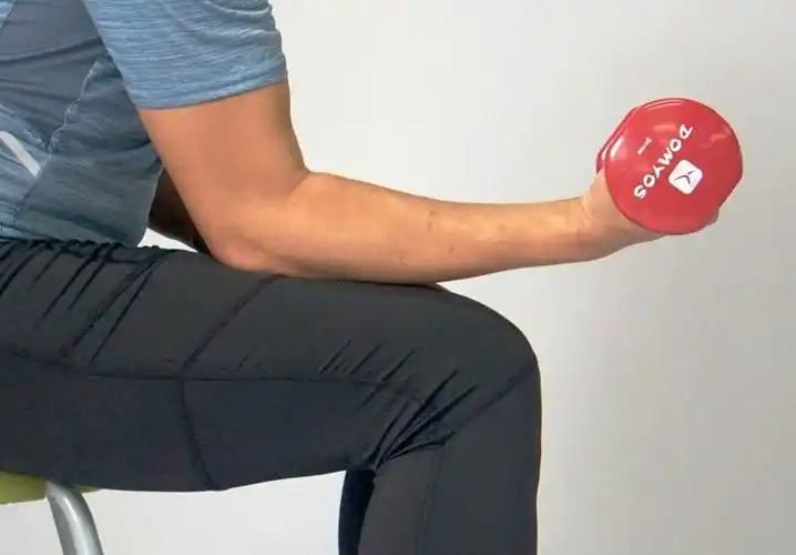 云锻炼 | 一天一个文体兼修私教课 第三课:哑铃练习1