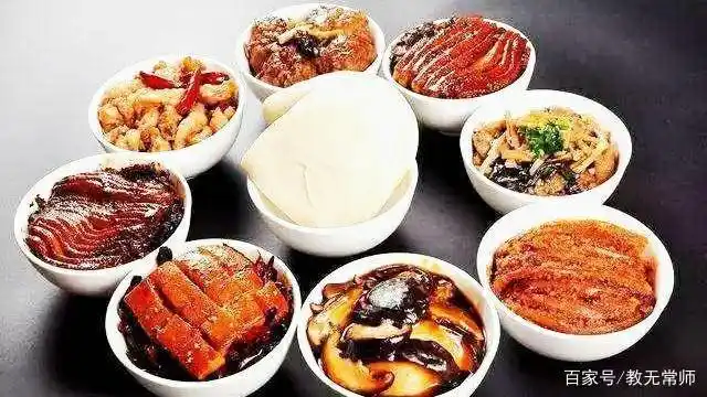 "八大碗"又称"老八碗",浓厚的乡土特色,深受普通百姓的喜爱