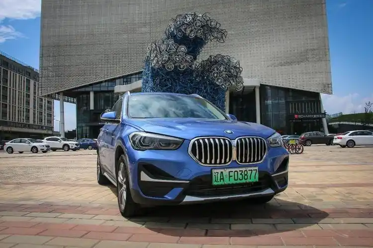 绿牌上身混动版宝马x1仅仅是更省油而已