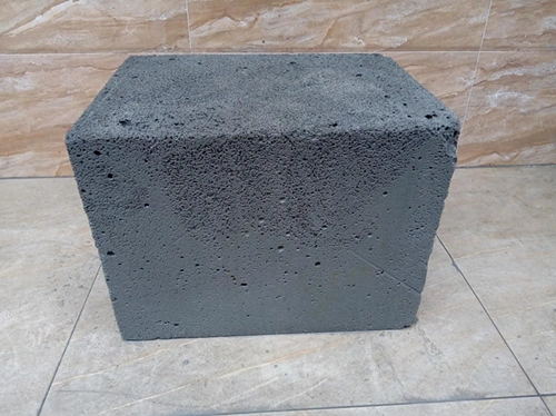 突出特点是在混凝土内部形成封闭的泡沫孔,使混凝土轻质化和保温隔热