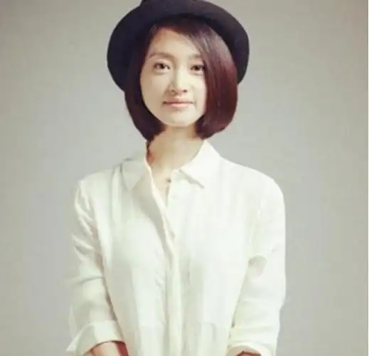 沈佳妮:体操运动员跨行当演员,30岁嫁29岁朱亚文生两女被当成宝