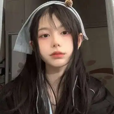 招桃花的真人头像女生图片