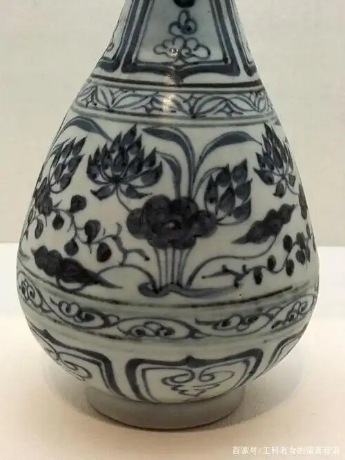 国博元代陶器展:元青花梅瓶,执壶和玉壶春瓶