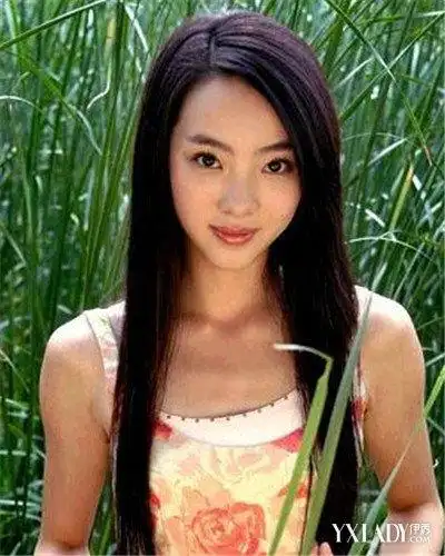 图主持人李思思的丈夫是谁曾被人怀疑是插队上春晚