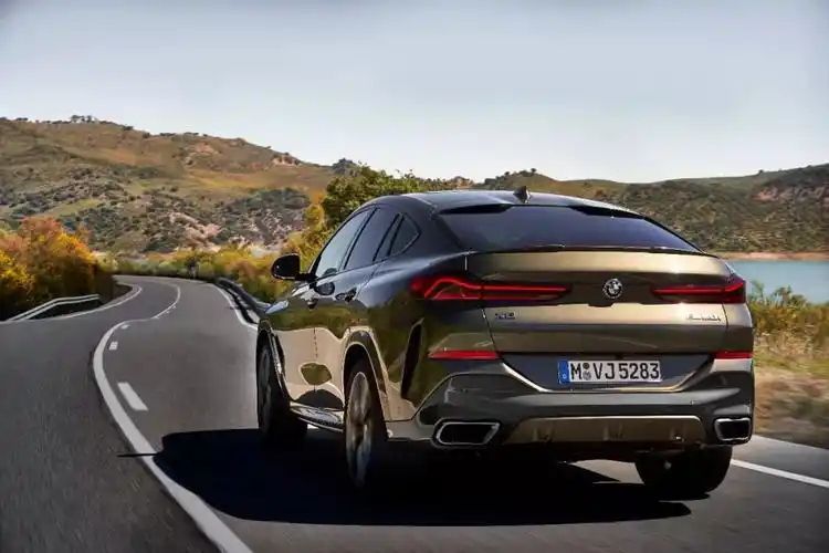 全新宝马 x6 高清手机壁纸大放送!