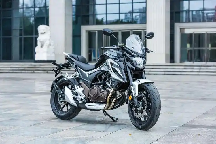 春风650gt,力帆kp350.一组大排量机车即将来袭