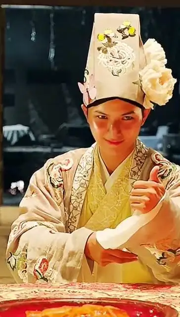 星爷笔下突破传统的八戒也是降魔篇的亮点,猪八戒还散发着吸引人的