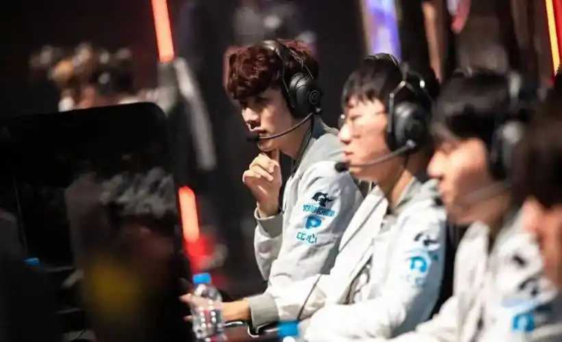 lol手游仁川人集合宁王theshy再度合体引热议