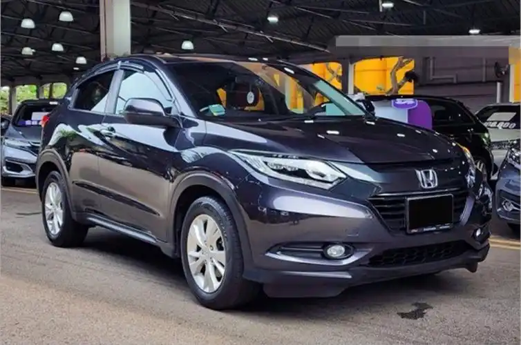 9492出售本田缤智 vezel 1.5排量