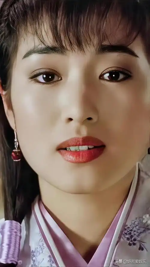 巩俐的颜值巅峰明艳大气漂亮动人