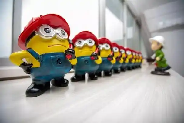 小黄人小蓝人是什么意思(小黄人vs大蓝人)(6)