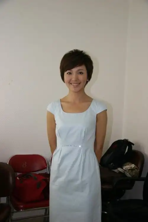 央视国脸欧阳夏丹从新闻联播消失背后原因引热议