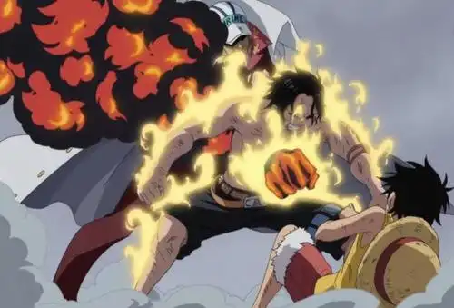 赤犬袭击已经筋疲力竭的路飞,引诱艾斯上前保护路飞,艾斯用身体挡住了