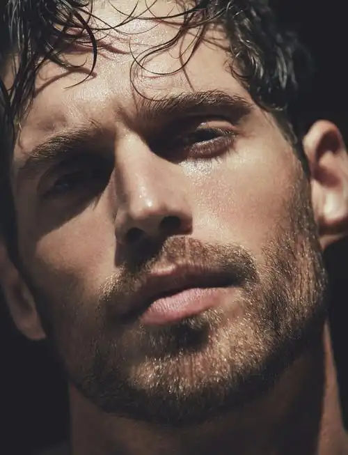 肉体意大利五大男模之simonebredariol