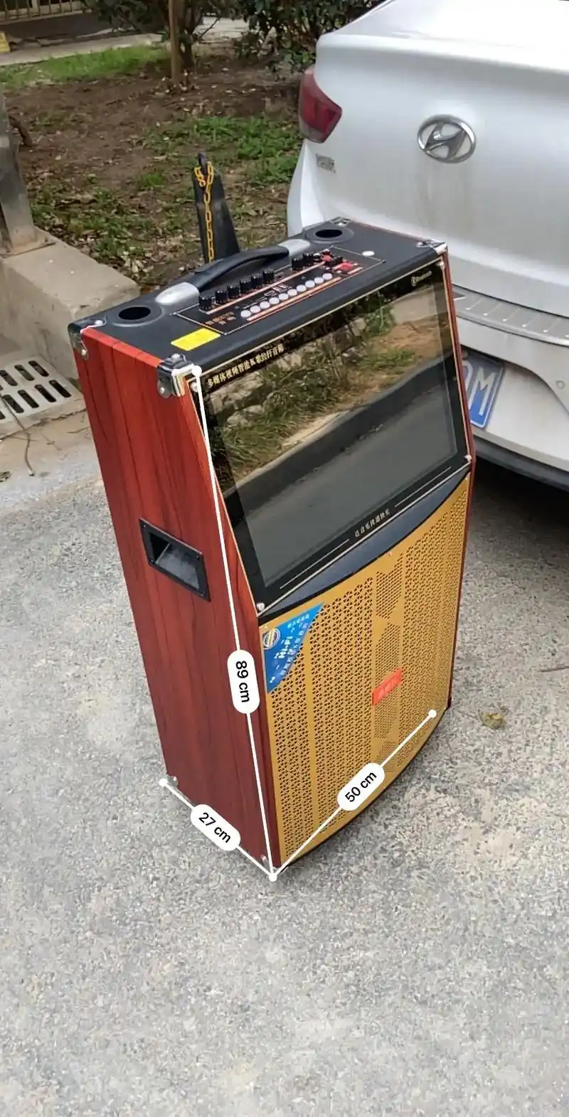 惠威拉杆音箱,移动的卡拉ok,95新 3000多买的,现在1