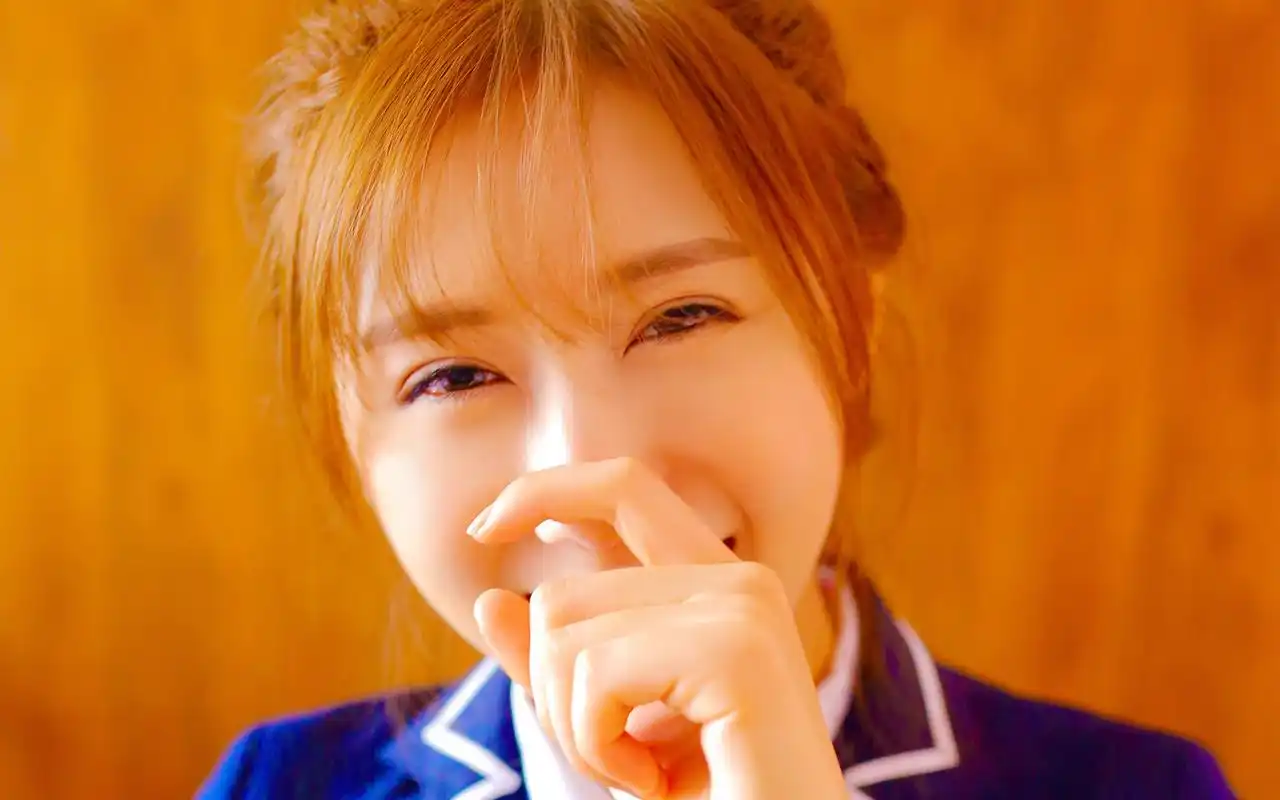 学生制服少女可爱清新写真图片壁纸