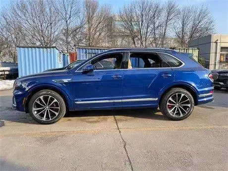 2021款宾利添越40美规亮片蓝直降30万