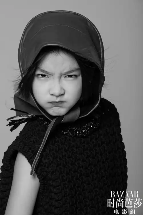 普普王圣迪俏皮特工风写真图片