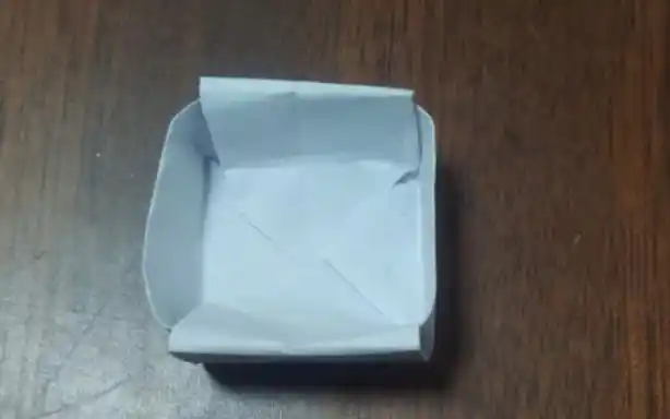 小朋友手把手教你折第二种小篮子