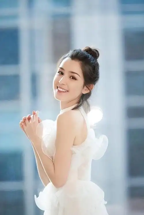 新疆明星美女有哪些(娱乐圈的五大维吾尔族美女)