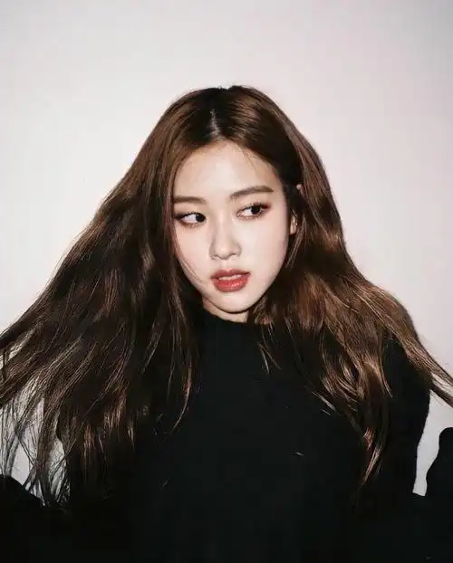 ros07[超话]#    早期深发白月光    #朴彩英